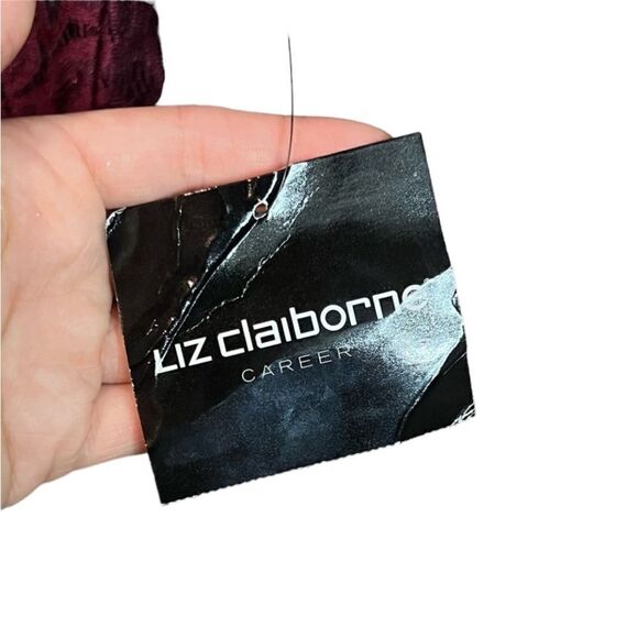 NWT! Liz Claiborne lace blouse - Picture 9 of 13